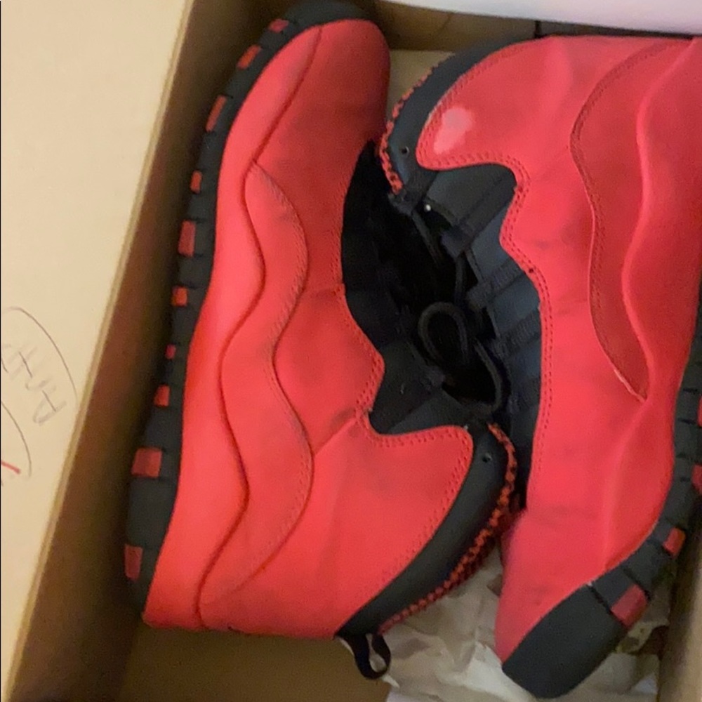Jordan GIRLS GS 10 RETRO Fusion Red